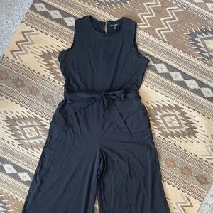 Women’s M BANANA REPUBLIC jumpsuit